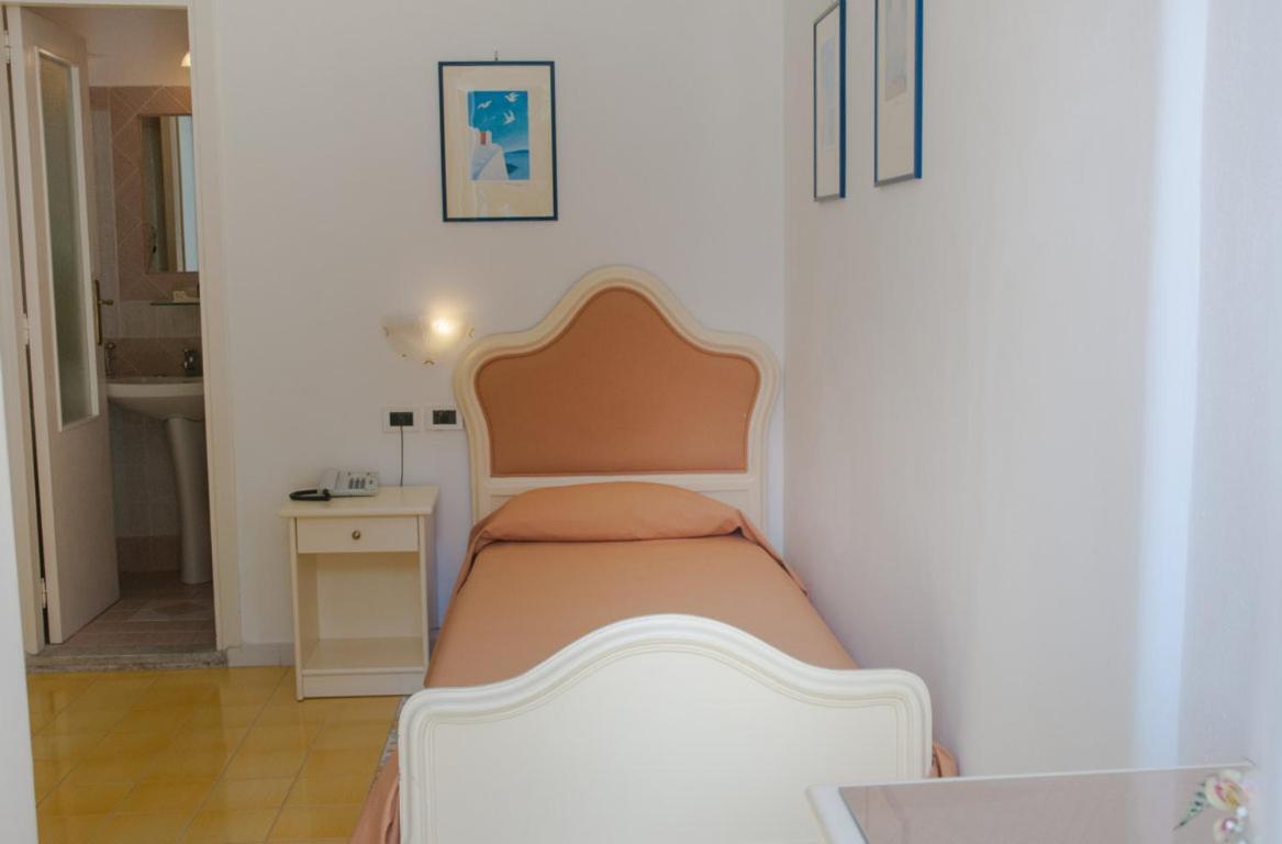 Hotel Villa Bianca Forio  Luaran gambar